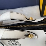 フェンディバッグコピー 2021新品注目度NO.1 FENDI レディース ショルダーバッグ