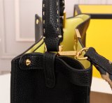 フェンディバッグコピー 2021新品注目度NO.1 FENDI レディース トートバッグ