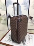 ルイヴィトンバッグコピー 2020新品注目度NO.1 Louis Vuitton 男女兼用 スーツケース