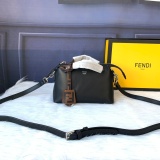 フェンディバッグコピー 定番人気2021新品 FENDI レディース ショルダーバッグ