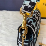 フェンディバッグコピー 2021新品注目度NO.1 FENDI レディース ショルダーバッグ