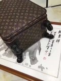 ルイヴィトンバッグコピー 定番人気2020新品 Louis Vuitton 男女兼用 スーツケース