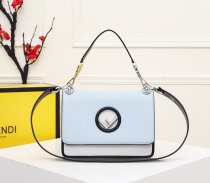 フェンディバッグコピー 2021新品注目度NO.1 FENDI レディース ハンドバッグ