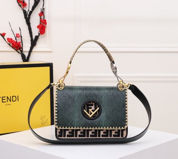 フェンディバッグコピー 大人気2021新品 FENDI レディース ハンドバッグ