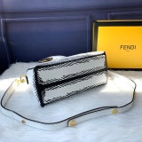 フェンディバッグコピー 2021新品注目度NO.1 FENDI レディース ショルダーバッグ