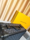 ルイヴィトンバッグコピー 定番人気2020新品 Louis Vuitton 男女兼用 スーツケース