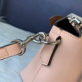 フェンディバッグコピー 大人気2021新品 FENDI レディース ショルダーバッグ