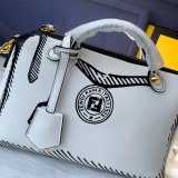 フェンディバッグコピー 2021新品注目度NO.1 FENDI レディース ショルダーバッグ