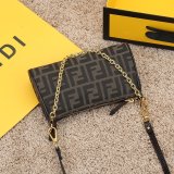 フェンディバッグコピー 2021新品注目度NO.1 FENDI レディース ショルダーバッグ