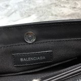 高品質 バレンシアガバッグコピー 定番人気2021新品 BALENCIAGA 男女兼用 セカンドバッグ