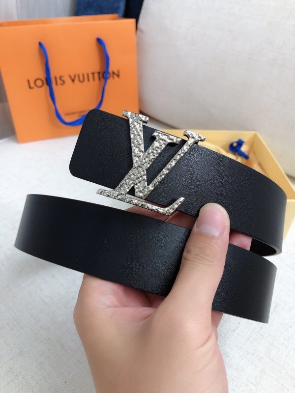 ルイヴィトンベルトコピー 大人気2021新品 Louis Vuitton メンズ ベルト