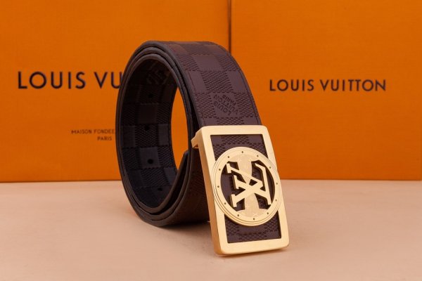 ルイヴィトン ベルトコピー 定番人気2021新品 Louis Vuitton メンズ ベルト 2色