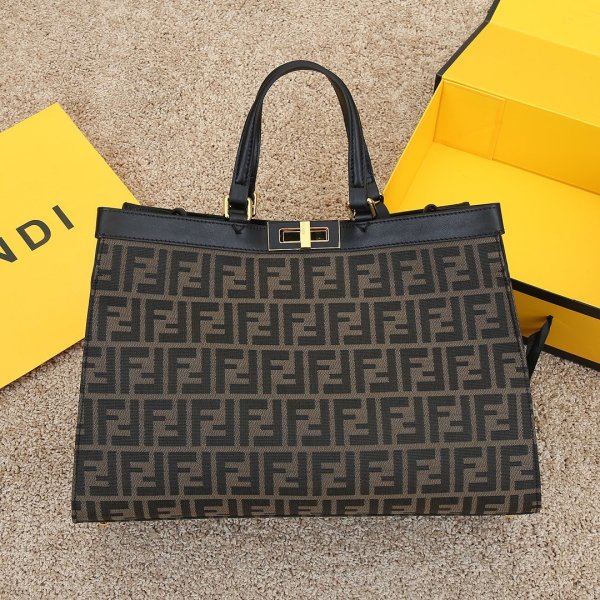 フェンディバッグコピー 大人気2021新品 FENDI レディース トートバッグ
