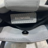 高品質 バレンシアガバッグコピー 定番人気2021新品 BALENCIAGA 男女兼用 ショルダーバッグ