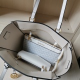 マイケル コースバッグコピー 2021新品注目度NO.1 Michael Kors レディース トートバッグ
