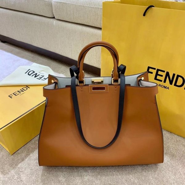 フェンディバッグコピー 定番人気2021新品 FENDI レディース トートバッグ