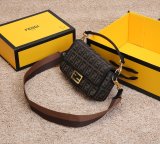 フェンディバッグコピー 2021新品注目度NO.1 FENDI レディース ショルダーバッグ