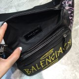 高品質 バレンシアガバッグコピー 定番人気2021新品 BALENCIAGA 男女兼用 ボディバッグ