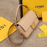 フェンディバッグコピー 定番人気2021新品 FENDI レディース ハンドバッグ