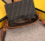 フェンディバッグコピー 2021新品注目度NO.1 FENDI レディース ショルダーバッグ