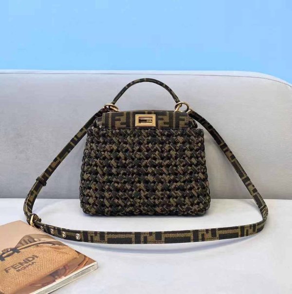 フェンディバッグコピー 2021新品注目度NO.1 FENDI レディース ハンドバッグ