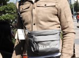 バレンシアガバッグコピー 定番人気2021新品 BALENCIAGA 男女兼用 ボディバッグ