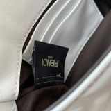 フェンディバッグコピー 大人気2021新品 FENDI レディース ショルダーバッグ