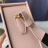 フェンディバッグコピー 定番人気2021新品 FENDI レディース ショルダーバッグ