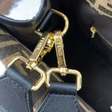 フェンディバッグコピー 定番人気2021新品 FENDI レディース トートバッグ