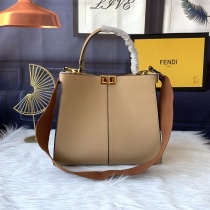 フェンディバッグコピー 定番人気2021新品 FENDI レディース トートバッグ