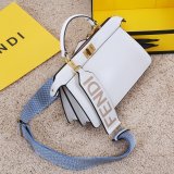 フェンディバッグコピー 2021新品注目度NO.1 FENDI レディース ハンドバッグ