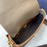 フェンディバッグコピー 大人気2021新品 FENDI レディース ショルダーバッグ