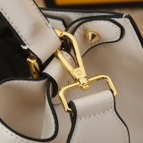 フェンディバッグコピー 定番人気2021新品 FENDI レディース ハンドバッグ