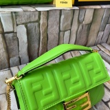 フェンディバッグコピー 2021新品注目度NO.1 FENDI レディース ショルダーバッグ