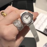 高級人気注目度NO.1シャネルJ12 時計 コピー レディース クオーツ