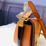 フェンディバッグコピー 大人気2021新品 FENDI レディース ショルダーバッグ