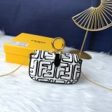 フェンディバッグコピー 定番人気2021新品 FENDI レディース ショルダーバッグ