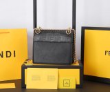 フェンディバッグコピー 大人気2021新品 FENDI レディース ショルダーバッグ