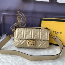 フェンディバッグコピー 定番人気2021新品 FENDI レディース ショルダーバッグ