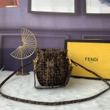 フェンディバッグコピー 2021新品注目度NO.1 FENDI レディース バケツバッグ