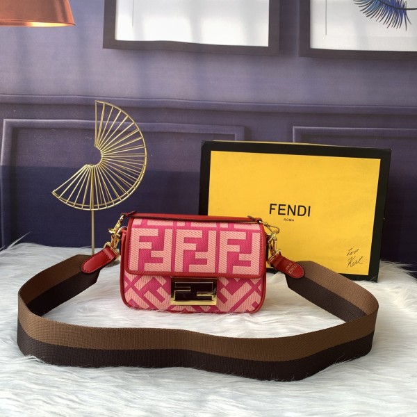 フェンディバッグコピー 大人気2021新品 FENDI レディース ショルダーバッグ