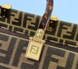 フェンディバッグコピー 2021新品注目度NO.1 FENDI レディース トートバッグ