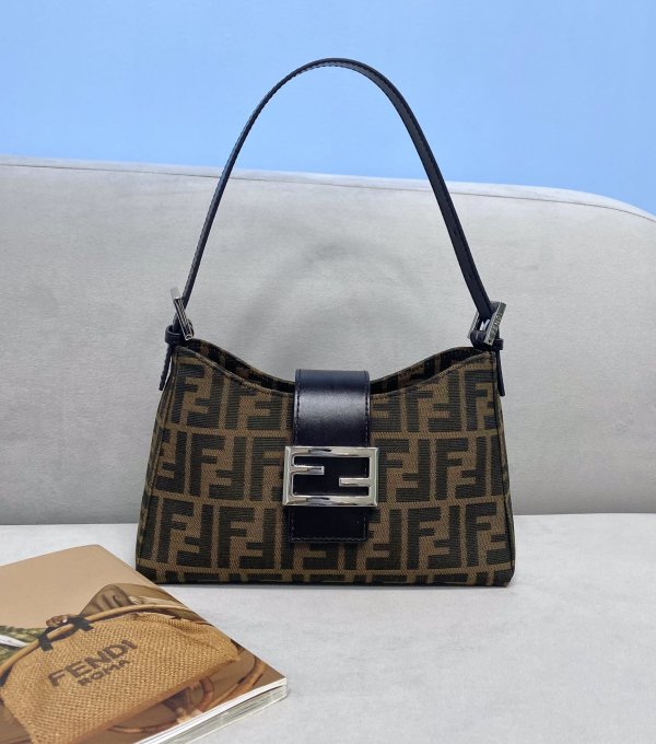 フェンディバッグコピー 2021新品注目度NO.1 FENDI レディース ハンドバッグ