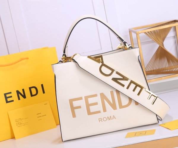 フェンディバッグコピー 定番人気2021新品 FENDI レディース トートバッグ