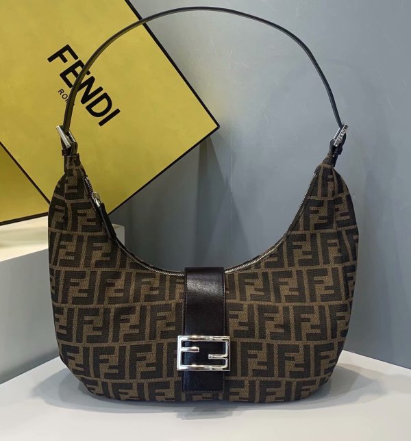 フェンディバッグコピー 大人気2021新品 FENDI レディース ハンドバッグ
