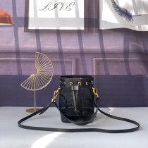 フェンディバッグコピー 大人気2021新品 FENDI レディース バケツバッグ