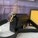 フェンディバッグコピー 大人気2021新品 FENDI レディース ショルダーバッグ