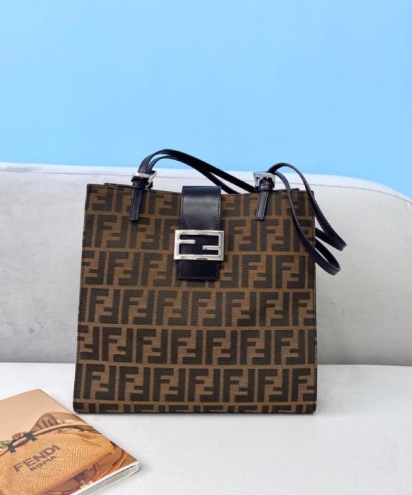 フェンディバッグコピー 大人気2021新品 FENDI レディース トートバッグ