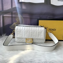 フェンディバッグコピー 2021新品注目度NO.1 FENDI レディース ショルダーバッグ