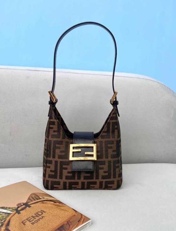 フェンディバッグコピー 定番人気2021新品 FENDI レディース ハンドバッグ